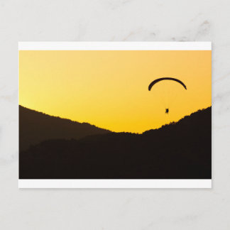 paragliding-at-sunset vykort