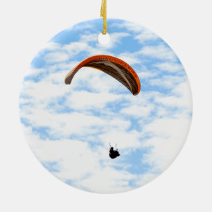 Paragliding i molnen julgransprydnad keramik