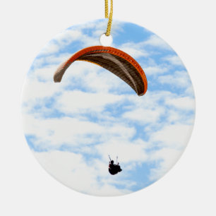 Paragliding i molnen julgransprydnad keramik