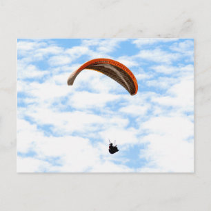 Paraglisering i molnen vykort