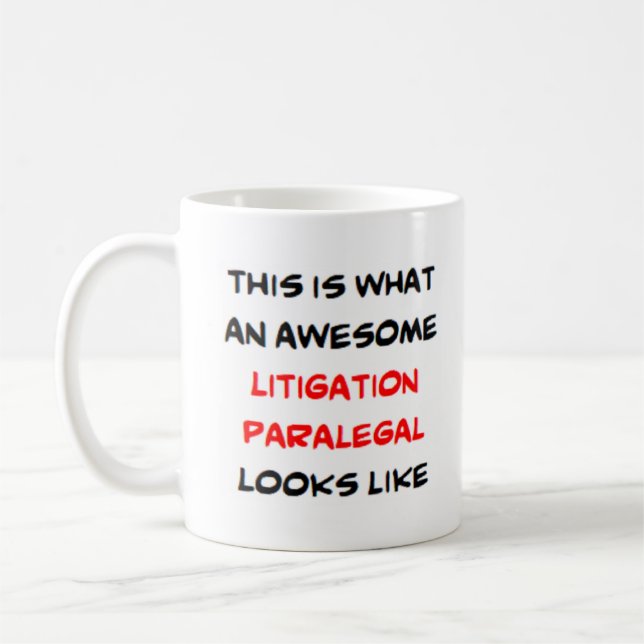 Paralegal i tvisten, fantastisk kaffemugg (Vänster)