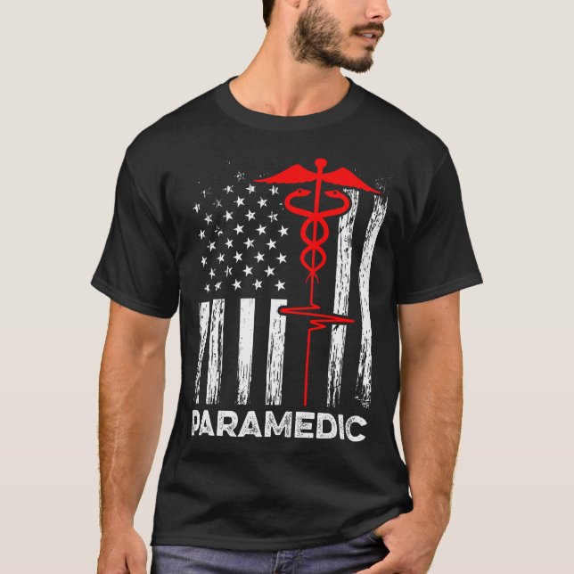 Paramedics Usa Flag Doctor Ambulance Nurse Emergen T Shirt (Framsida)