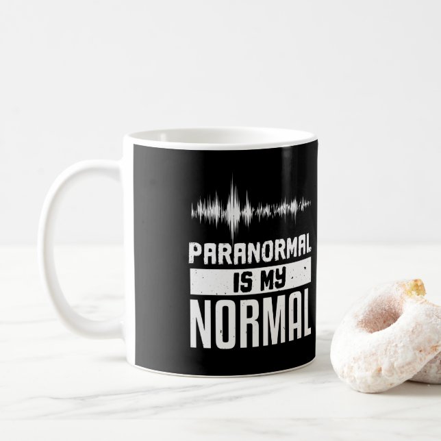 Paranormal är min normala Paranormala undersökare Kaffemugg (Med munk)