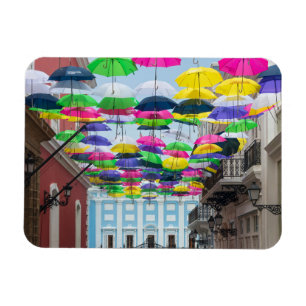 Paraplyer över San Juan Streets och Mansion Magnet