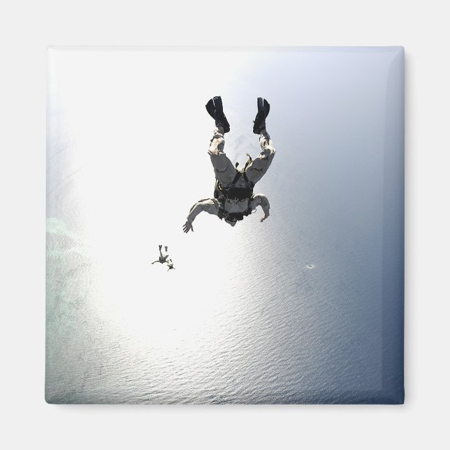 Pararescuemen i den amerikanska Luft-styrkan Magnet (Framsidan)