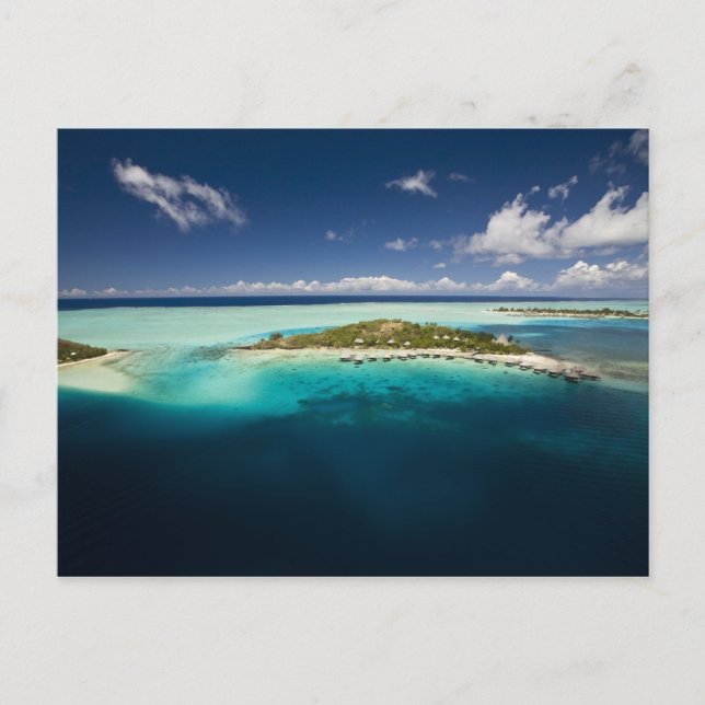 Parasailing över den vackra lagunen i Bora 3 Vykort (Framsida)