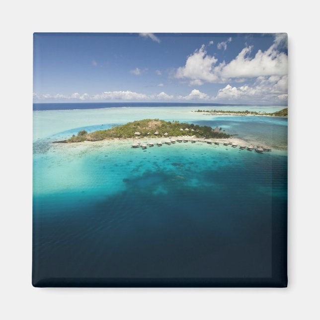 Parasailing över den vackra lagunen i Bora Magnet (Framsidan)