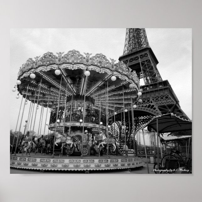 Paris Carousel B&W Poster (Framsidan)
