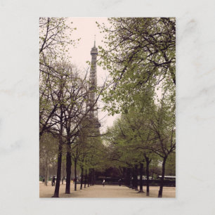 Paris genom träd vykort