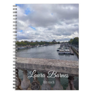 Paris. Seine River. Frankrike. Anteckningsbok