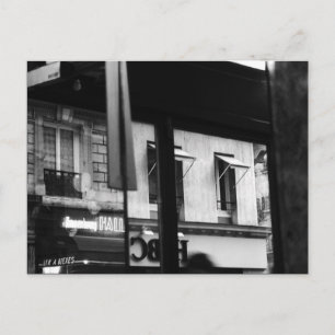 Parisiskt atmosfärfönster och reflektioner vykort