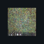 Park by Gustav Klimt, Vintage Art nouveau Canvastryck<br><div class="desc">Parken (1910) av Gustav Klimt är en vintage av brans viktorianska konst som symbolismmålning. Ett naturområde med träd i en skog och människor som går i skuggan längs väg i en offentlig park på sommaren. Om konstnären: Gustav Klimt (1862-1918) var en österrikisk symbolmålare och en av de mest framstående medlemmarna...</div>