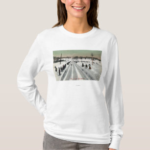 Parkera kälkeglidbanan ViewMontreal, Kanada T-shirt