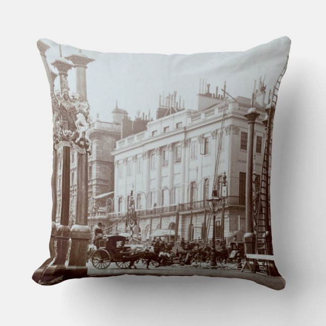 Parkera lanen som dekoreras för drottningVictorias Kudde (Framsida)