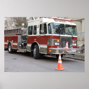 Parkerad röd brandmotor poster