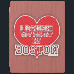 Parkin My Heart i Boston Slogan Accent iPad Skydd<br><div class="desc">Ett lustigt sätt att parsa mitt hjärta i Boston med en accenttext och stil illustrerade Öster Atlantpakten New Englands semesterslagord för retro vintage stil novelty estesiskt ipod fodral. Skaffa en roligt Boston accent roligt-turist fodral idag.</div>