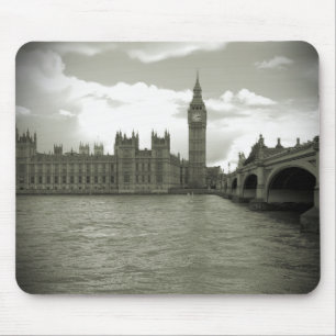 Parlamentet - Elizabeth Torn - Big Ben Mousepad Musmatta