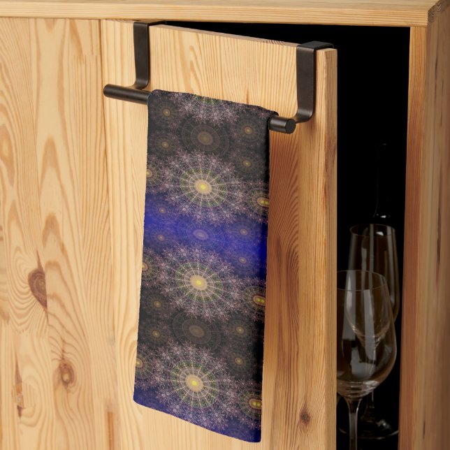 Pärlande blomkonst på natten kökshandduk (Thirds Fold)