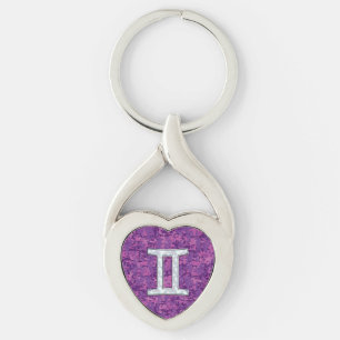 Pärlemorfärg lik GeminiZodiac undertecknar på Twisted Heart Silverfärgad Nyckelring