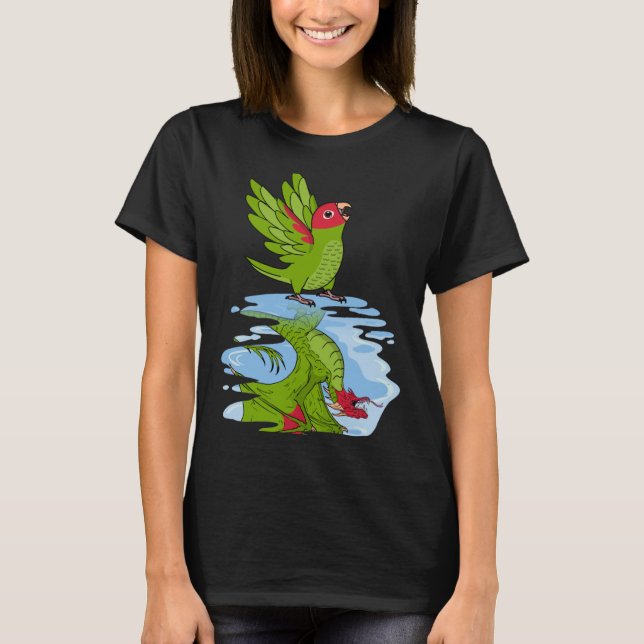 Parrot & Dragon Reflection I Cherry med titeln Con T Shirt (Framsida)