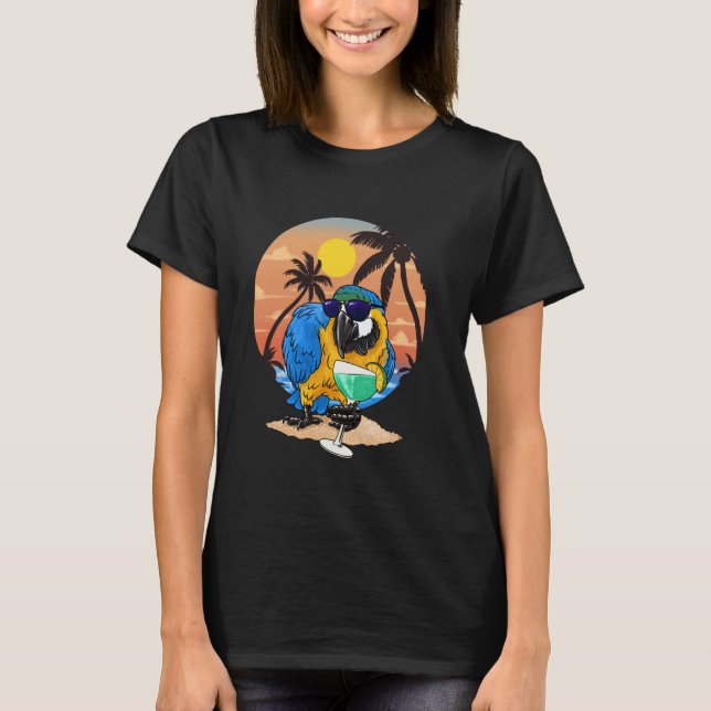 Parrot Drinking Margaritas Tropical Macaw Parrot T Shirt (Framsida)