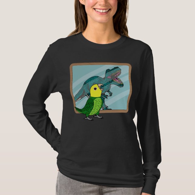 Parrot & Rex Refltion I Dubbla Gult med rubriken A T Shirt (Framsida)