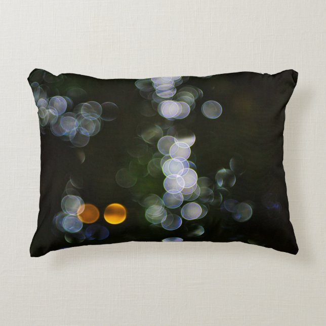 Parti av plastbehållare av färg som tillsatts prydnadskudde (Framsidan)