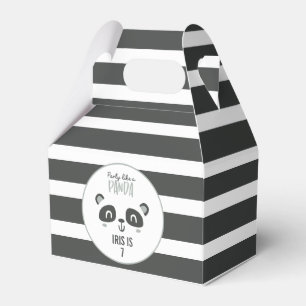 Party är som en panda med en ljus färgad födelseda presentaskar
