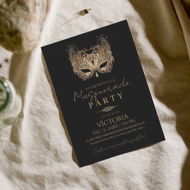 Party födelsedag av minimalistisk Guld Masqueraad Inbjudningar (Skapare uppladdad)