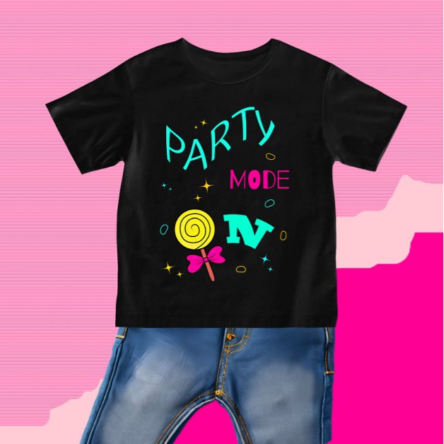 Party-läge på t shirt (Skapare uppladdad)