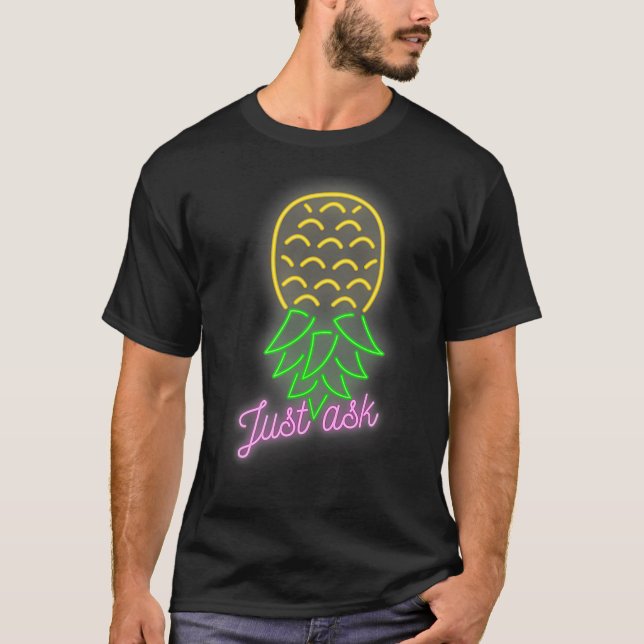 Party-läge upp och ned Pineapple Swinger Vanilla S T Shirt (Framsida)