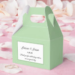 Party Treat Box Presentaskar<br><div class="desc">Partiets favoritruta visas i en elegant grönt färg. Anpassa det här objektet och ändra exempeltexten till din egen. Tips! Lägg till dina underbara behandlingar och lägg till lite festligt band.</div>