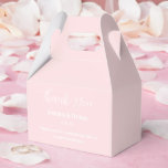 Party Treat Box Presentaskar<br><div class="desc">Partiets favoritruta visas i en elegant  rosa färg. Anpassa det här objektet och ändra exempeltexten till din egen. Tips! Lägg till dina underbara behandlingar och lägg till lite festligt band.</div>