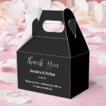 Party Treat Box Presentaskar<br><div class="desc">Partiets favoritruta visas i en elegant svart färg. Anpassa det här objektet och ändra exempeltexten till din egen. Tips! Lägg till dina underbara behandlingar och lägg till lite festligt band.</div>