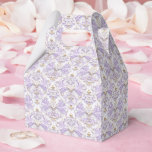 Party Treat Box Presentaskar<br><div class="desc">Partiets favoritruta visas i en elegant lavender- och vit färg-dammkompress. Anpassa det här objektet och lägg till det eller köp som det visas. Tips! Lägg till ett klistermärke med namn och lägg till ett söt-band. Tips för licensierad bild: Lägg bara till underbara behandlingar och lägg till ett festivt menyfliksområde.</div>