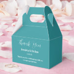 Party Treat Box Presentaskar<br><div class="desc">Partiets faväruta visas i en elegant teal färg. Anpassa det här objektet och ändra exempeltexten till din egen. Tips! Lägg till dina underbara behandlingar och lägg till lite festligt band.</div>