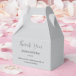 Party Treat Box Presentaskar<br><div class="desc">Partiets favoritruta visas i grått-ton färg. Anpassa det här objektet och ändra exempeltexten till din egen. Tips! Lägg till dina underbara behandlingar och lägg till lite festligt band.</div>
