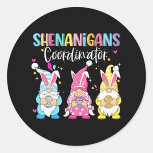 Påsk Day Shenanigans Coordinator Gnome Rabbit Runt Klistermärke
