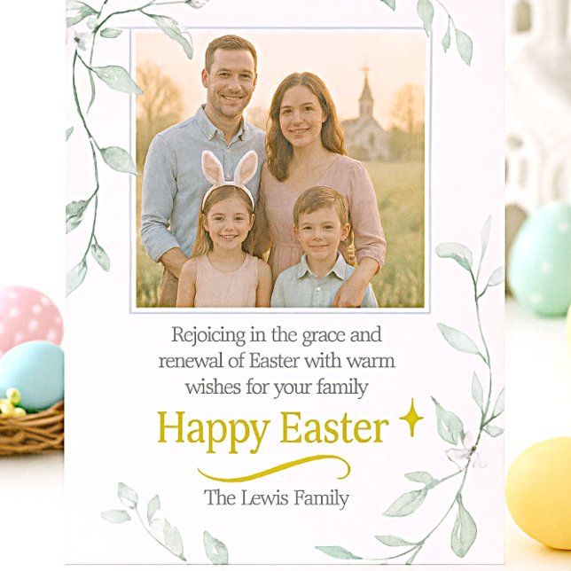 Påskfamiljefoto med grönska  kort (Easter Family photo card with digital watercolor greenery and gold Happy Easter greeting )