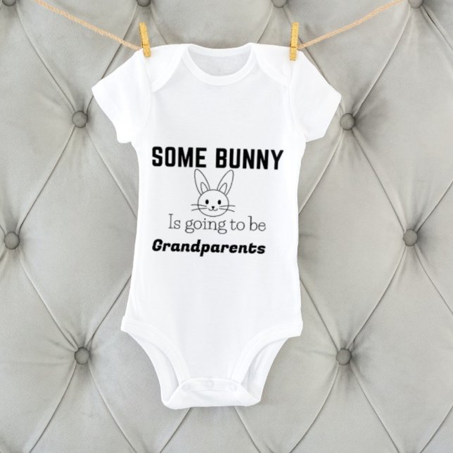 Påskgraviditetsannonsering, somebunny kommer t shirt (Skapare uppladdad)