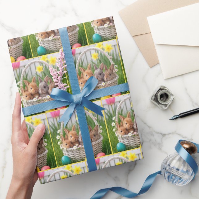 Påskharar i en flätad korg presentpapper (Gifting)