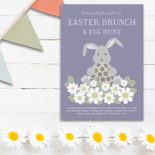 Påskhare Blommigt Egg Hunt och Brunch Inbjudan Vykort (Easter egg hunt spring brunch cute bunny daisy meadow floral  purple garden party invitation)