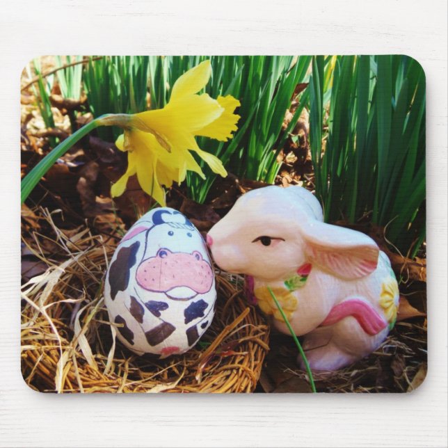 Påskhare kyssar Kow Egg Mouse Pad Musmatta (Framsidan)