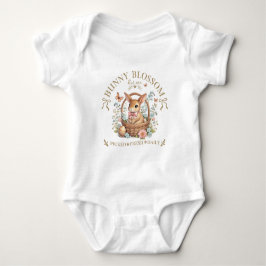 Påskharen Bunny Blossom i blomsterkorg T Shirt