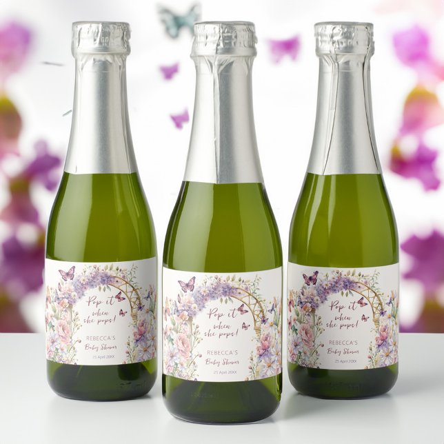Passa det när hon poppar fjärilar, babydusch (Pop it when she pops butterflies baby shower sparkling wine label mini champagne labels favors)
