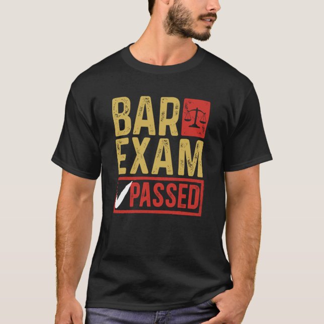 Passar Pub Exam Law School Studenten New Attorne T Shirt (Framsida)