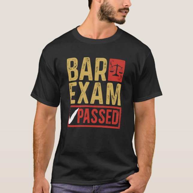 Passar Pub Exam Law School Studenten New Attorne T Shirt (Framsida)