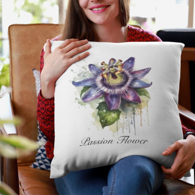 Passionerad Lila Passion Flower Kudde (Skapare uppladdad)