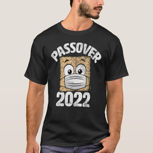 Passover 2022 Matzo Wearing Ansikte Mask Seder Gra T Shirt (Framsida)
