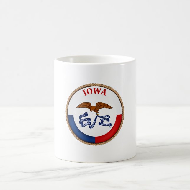 Påstå av den Iowa flagga förseglar Kaffemugg (Center)